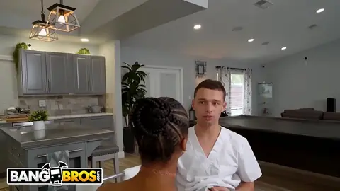 Sarai Minx, Johnny Love: doktor, ebony, záběr 3 z 8