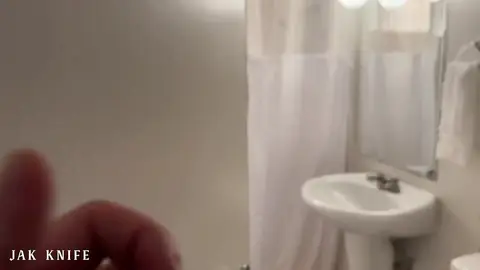 Mama vitregă a pus ochii pe pat — 2