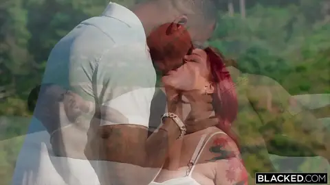 Rae Lil Black, Jason Luv: Blowjob, Outdoor, Standbild 5 von 8