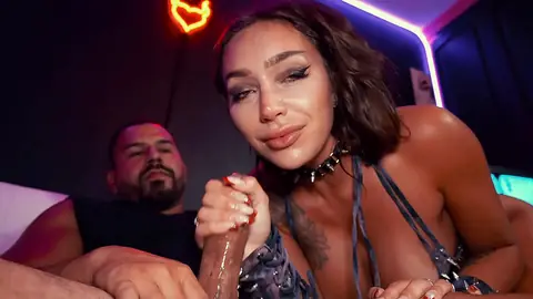 Teddy Tarantino, Sisi Rose: rough, blowjob, still 4 of 8