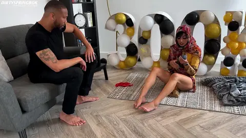John Legendary, Aaliyah Yasin: prádlo, velký penis, záběr 1 z 8