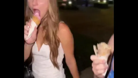 Nicole Rae, Macy Meadows: hardcore, μικρά βυζιά, καρέ 5 από 8