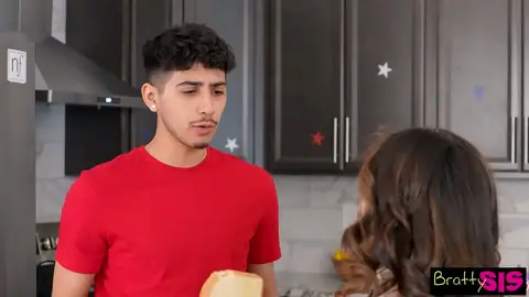 Diego Perez, Kimmy Kimm: prádlo, velký penis, záběr 1 z 8