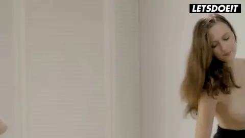 Max Dior, Stacy Cruz: fingering, brunette, still 5 of 8