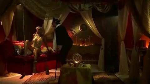 Paul Chaplin, Priya Rai: drsné, orgasmus, záběr 2 z 8